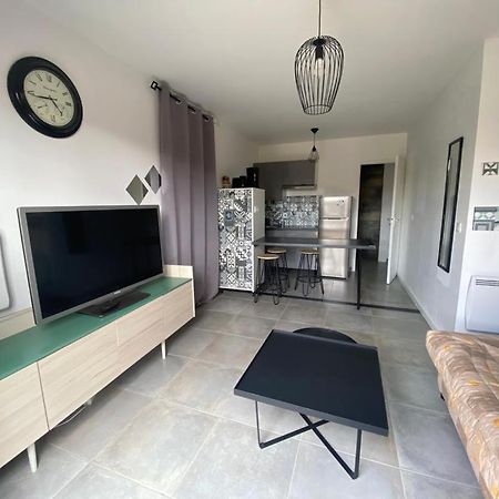 Studio Avec Exterieur Ombrage Saint-Marcel-lès-Valence Exteriör bild
