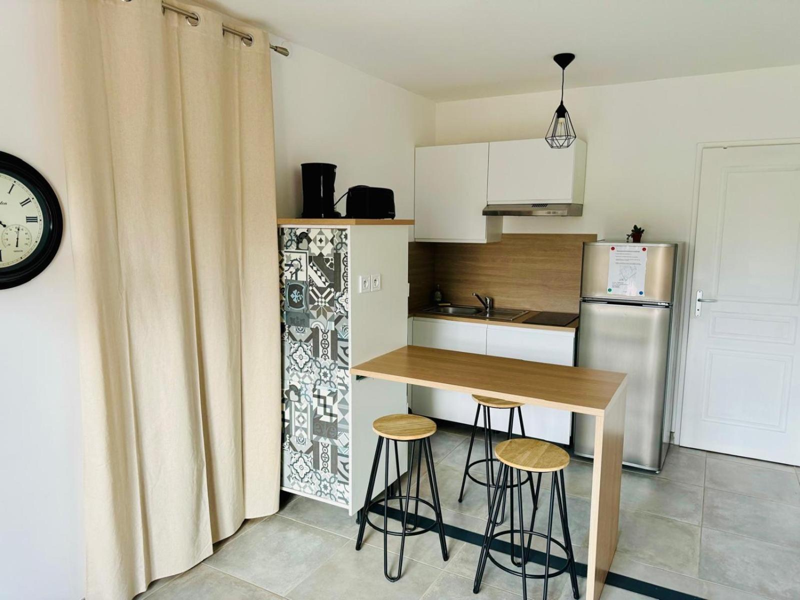 Studio Avec Exterieur Ombrage Saint-Marcel-lès-Valence Exteriör bild